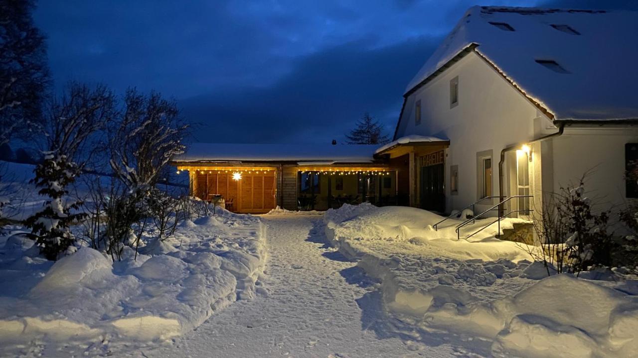 Jurabelle Bed and Breakfast La Côte-aux-Fées Exterior foto